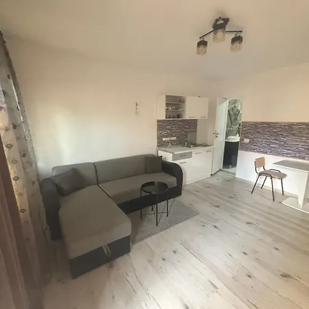 בית הארחה Stenz בראשוב